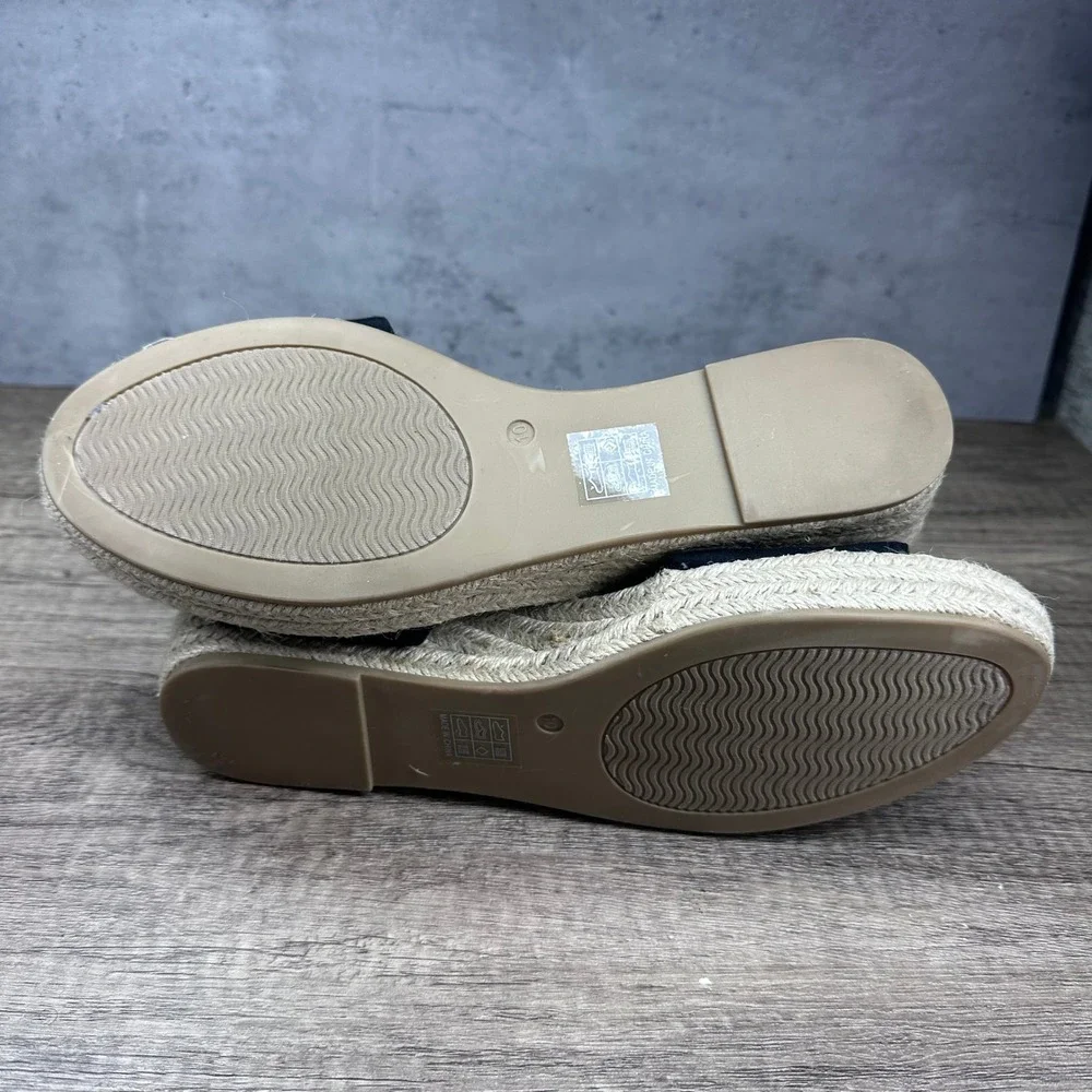 Moda Spana~Women's~